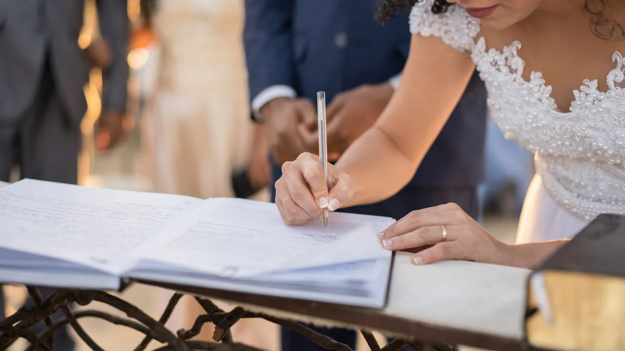 Hollanda'da ilginç olay! Yapay zeka yüzünden nikah bozuldu