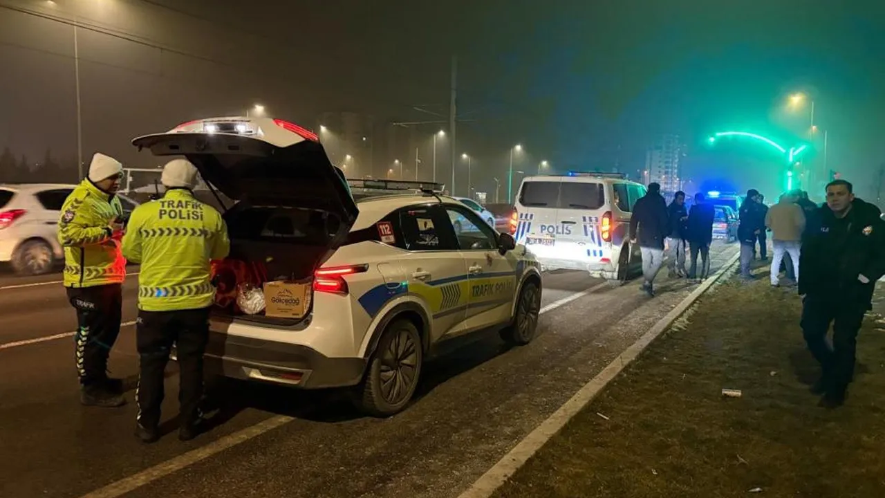 Kayseri'de alkollü sürücü dehşet saçtı! Polise çarpıp kaçtı, merak edip geri dönünce... 