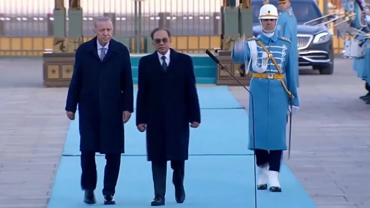 Malezya Başbakanı Enver İbrahim Ankara'da!