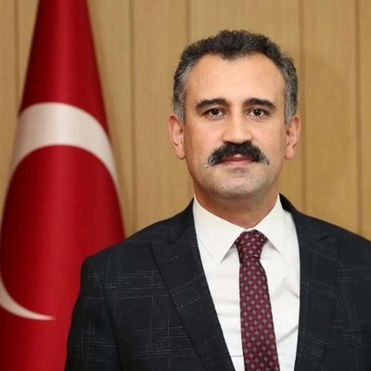 Önder Bozkurt kimdir, kaç yaşında, nereli? Yeni Ağrı Valisi Önder Bozkurt oldu!