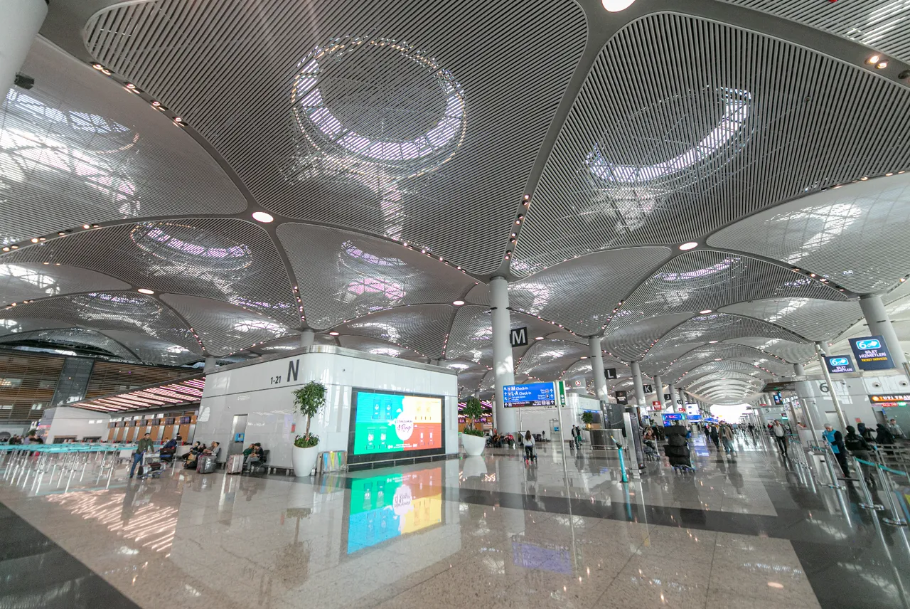 Türkiye'nin dev gururu! İstanbul Havalimanı, dünyanın en dakik havaalanı seçildi