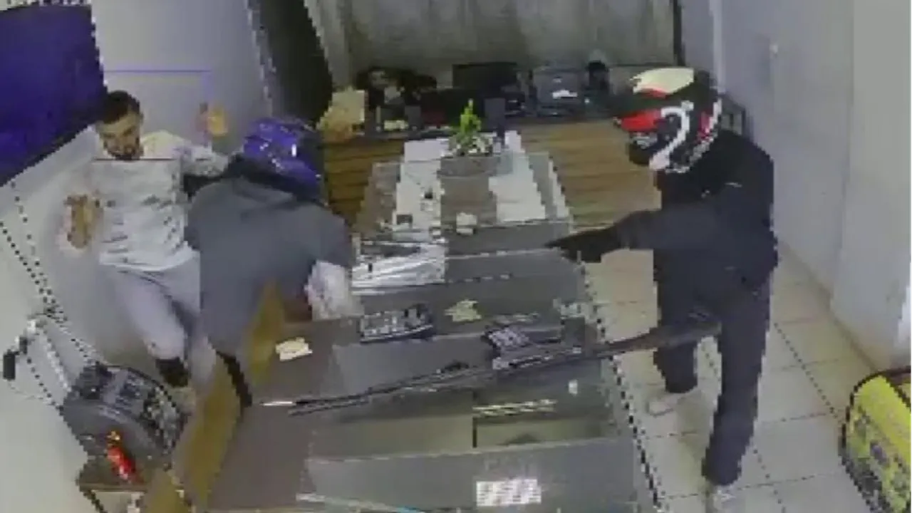 3 dakikada 4 kilogram altın çalmışlardı! 4 farklı noktada toprağa gömülü halde bulundu