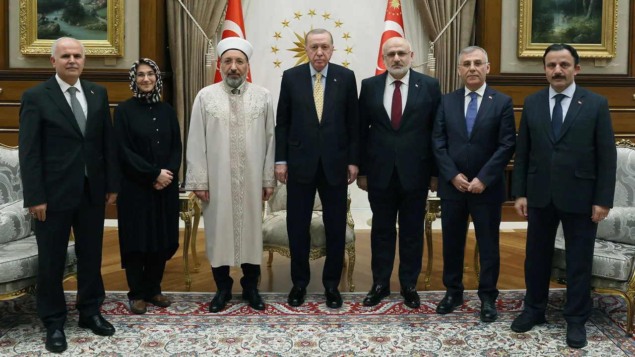 Cumhurbaşkanı Erdoğan, Diyanet İşleri Başkanı Arpaguş'u kabul etti