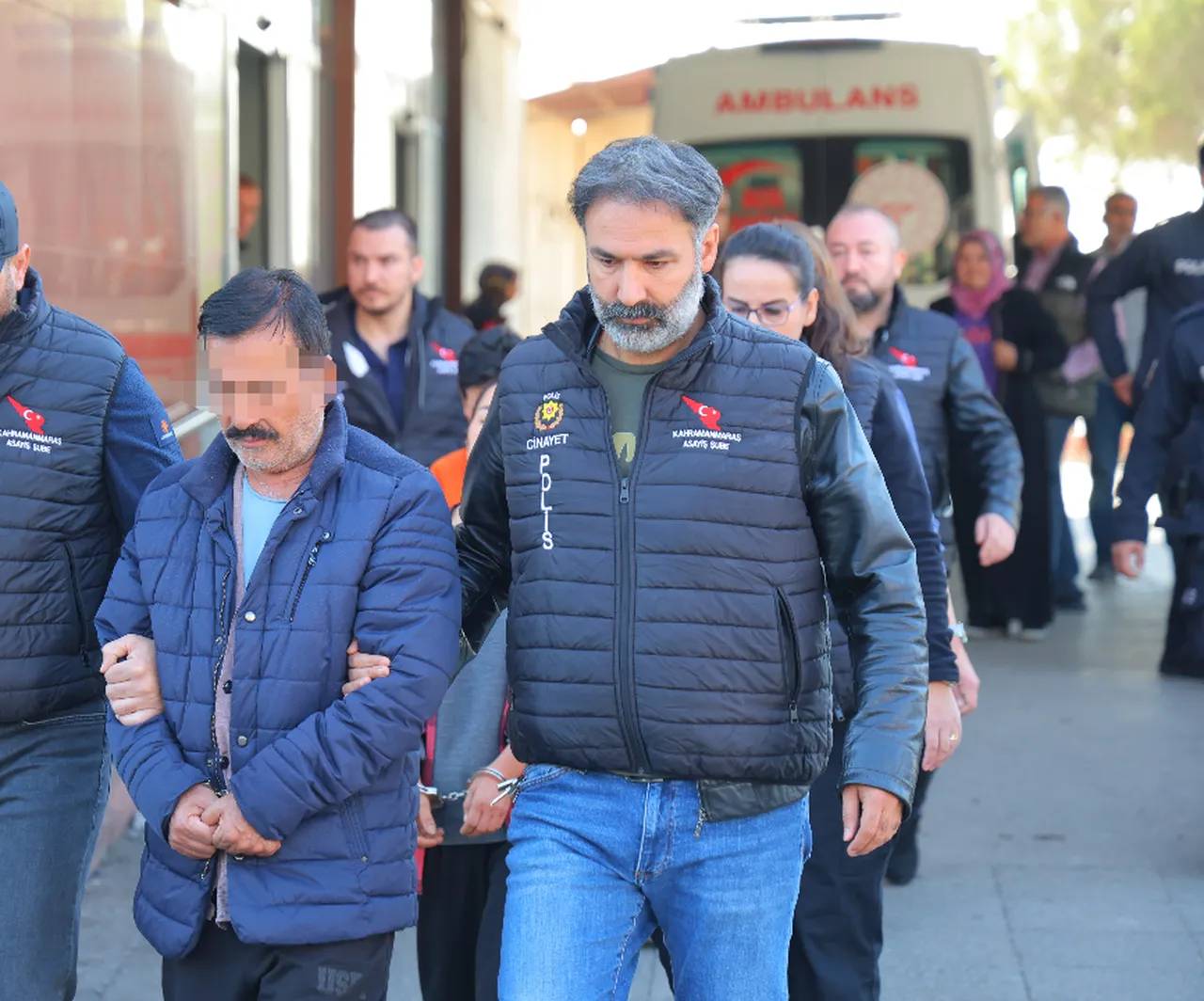 İki kız kardeşin cinayetinde yeni perde! Öyle şeyler anlattılar ki mahkeme salonu buz kesti