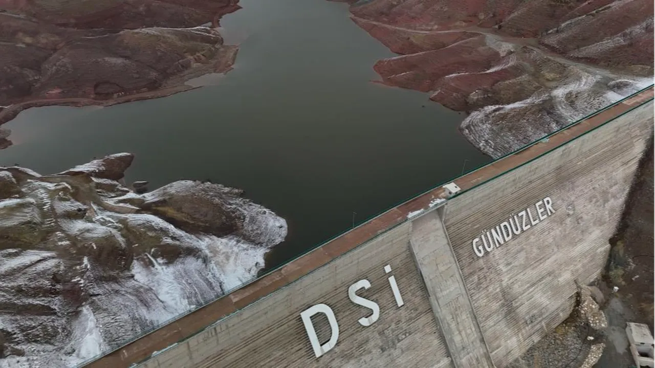Kapakları kapatıldı! 3 yıl önce açılan barajdaki su bitme noktasında