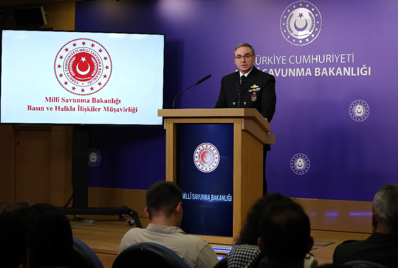 MSB Basın ve Halkla İlişkiler Müşaviri ve Bakanlık Sözcüsü Tuğamiral Zeki Aktürk