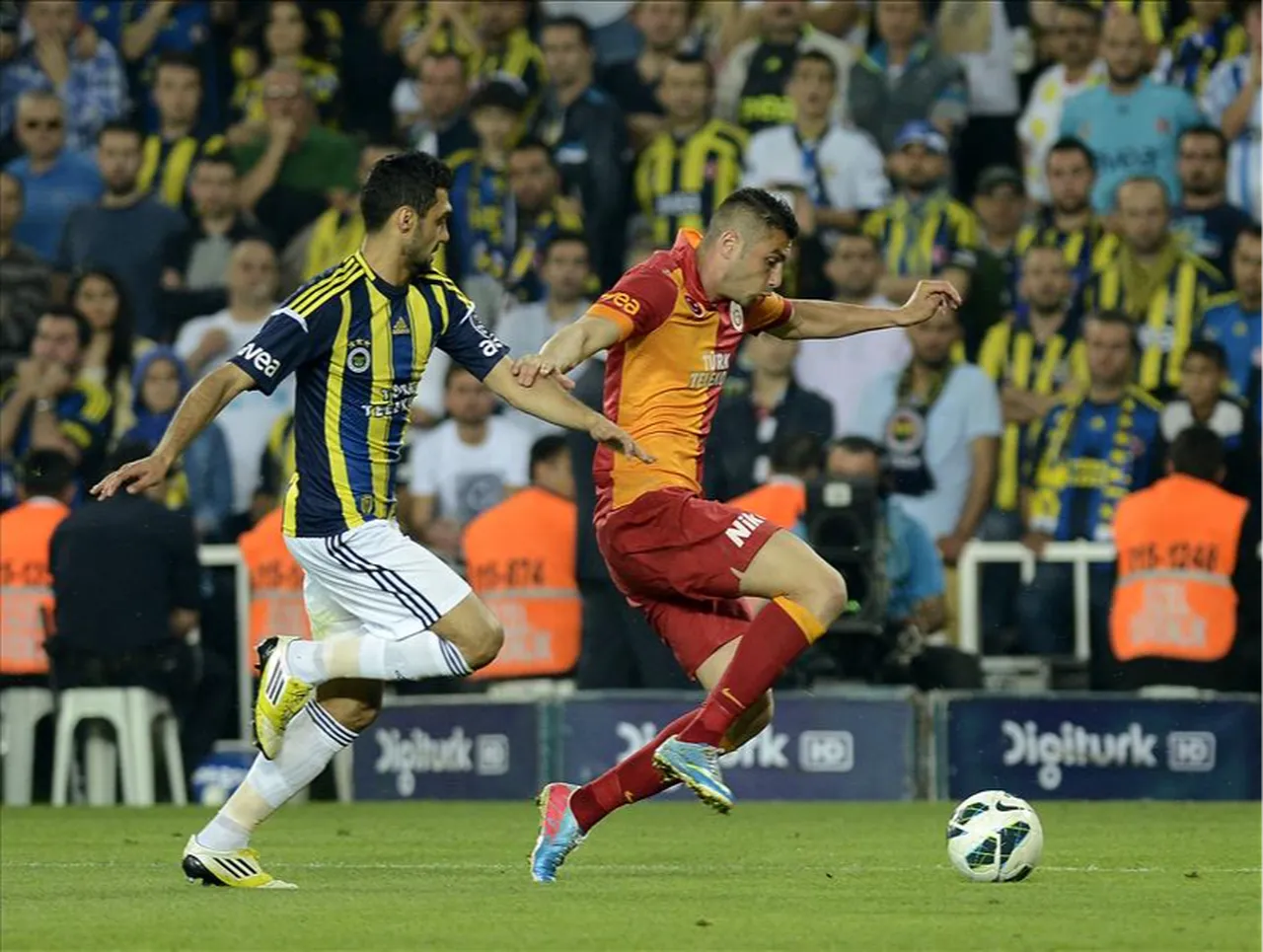 Süper Kupa Finali biletleri satışa çıktı! Fenerbahçe-Galatasaray maç bileti fiyatları ne kadar, Süper Kupa finali nerede?