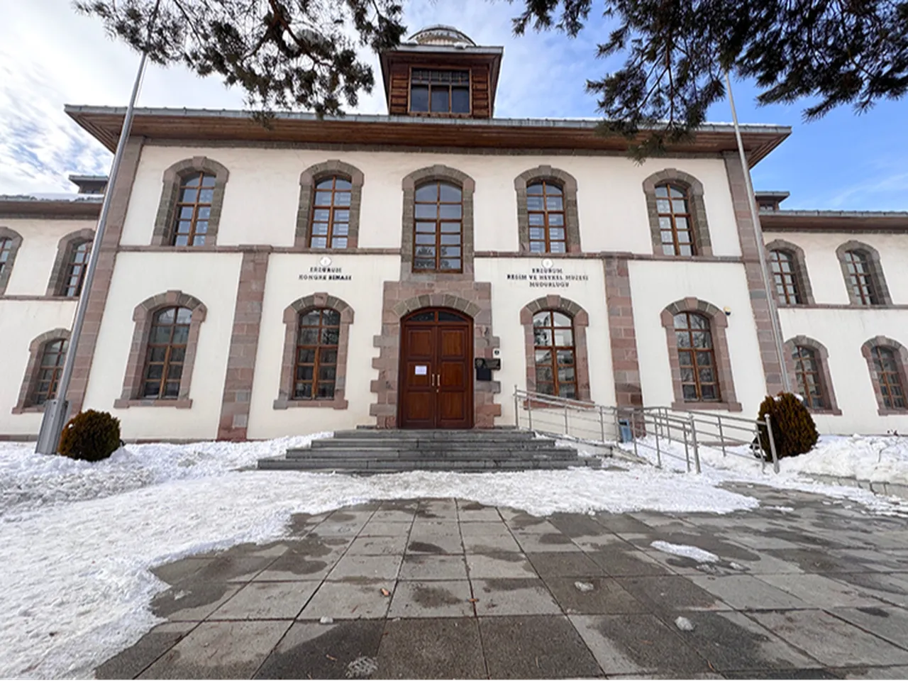 Tarihi bina için korkutan rapor! Şiddetli depremde 6 saniye içinde çökebilir