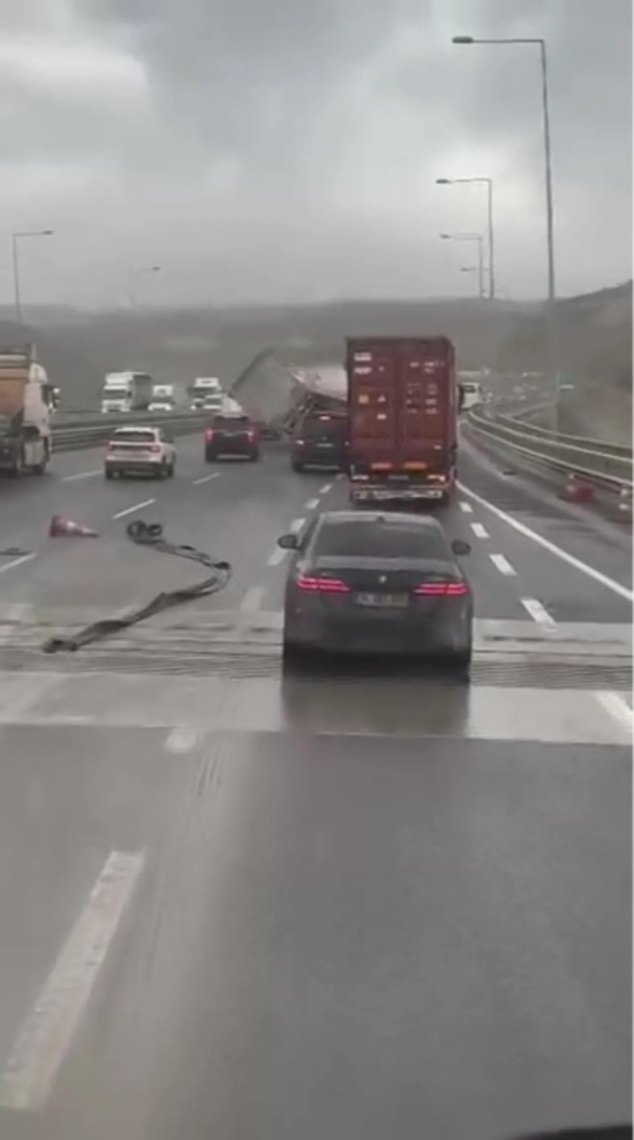 Taş üstünde taş kalmadı...Türkiye fırtınaya teslim! Can kayıpları var