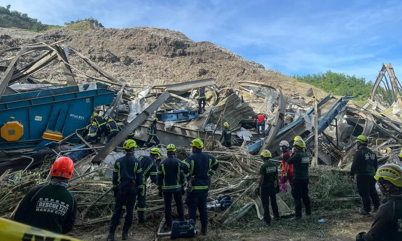 Filipinler'de çöp dağı çöktü! Ölü, yaralı ve kayıplar var
