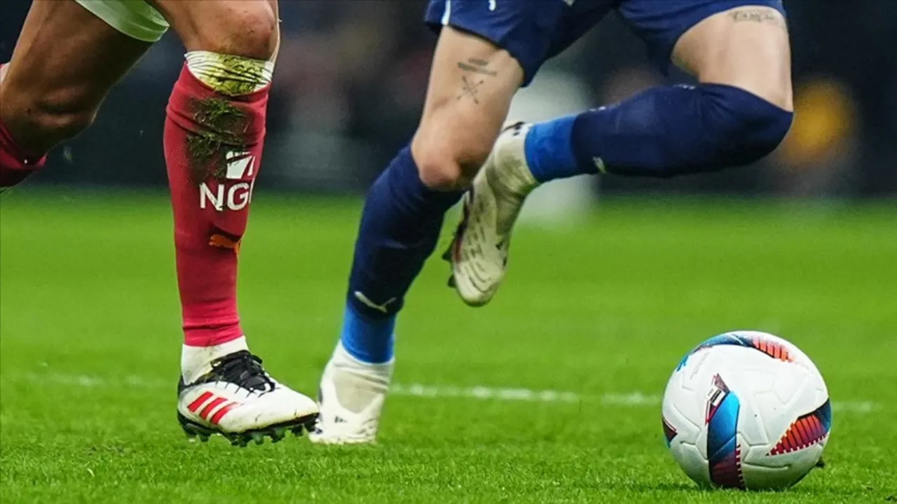 Galatasaray Fenerbahçe maçı muhtemel 11'ler belli oldu mu? Maç kadrosu ve eksik oyuncular gündemde