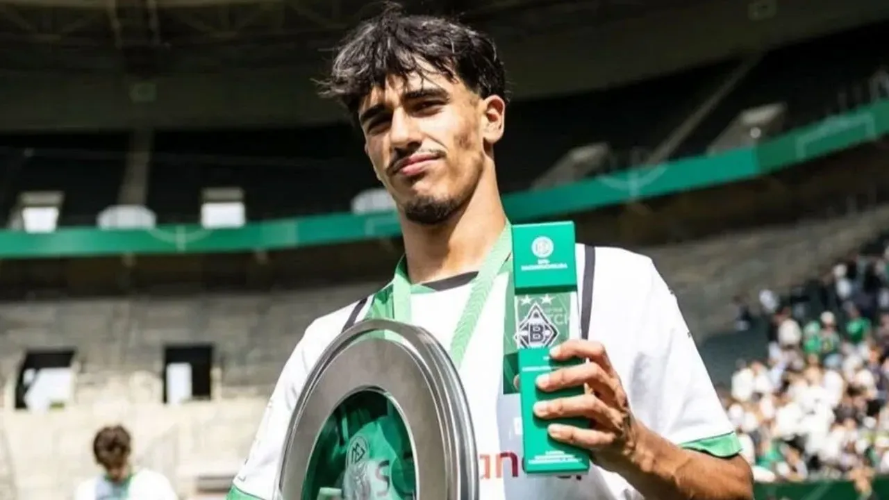 Galatasaray'ın yeni transferi İstanbul'da: Can Armando Güner'i yakından tanıyalım