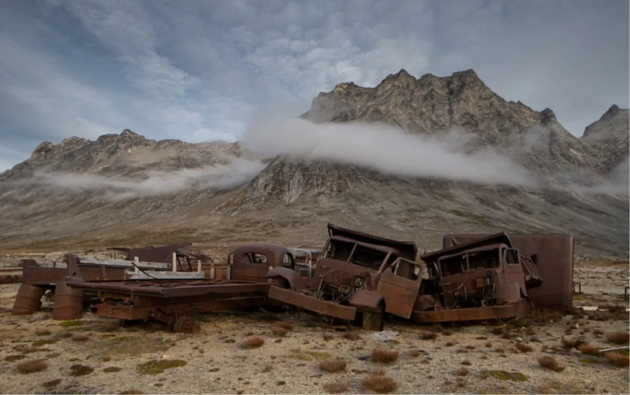 Buzlar eriyor, ABD’nin gizli askeri üssü ortaya çıkıyor: Grönland’de alarm
