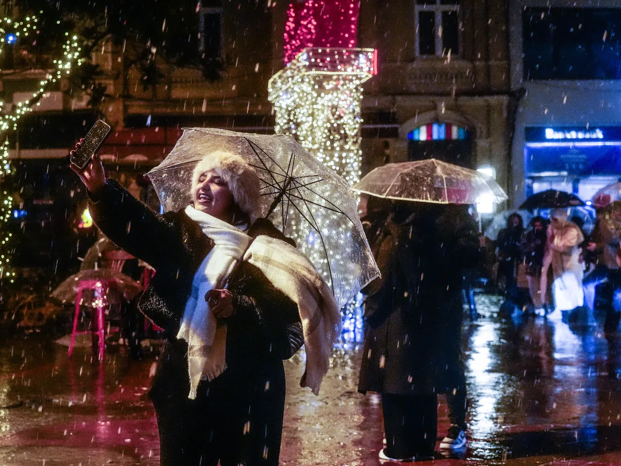 Kar ve sağanak birden geliyor! Hem hafta sonu hem yeni hafta için peş peşe uyarı