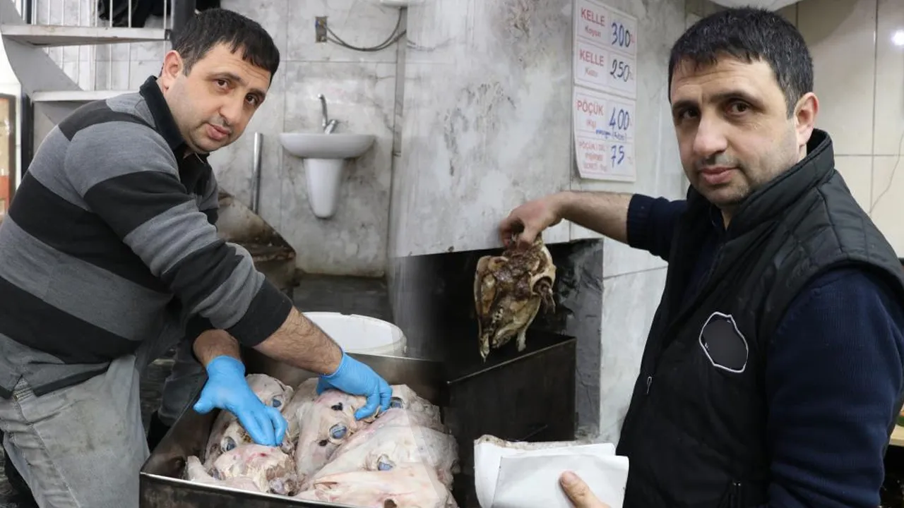 Sabah yiyen akşama kadar tok kalıyor! Pişirmesi bile 16 saat... Binbir zahmetli kelleye ilgi çok büyük