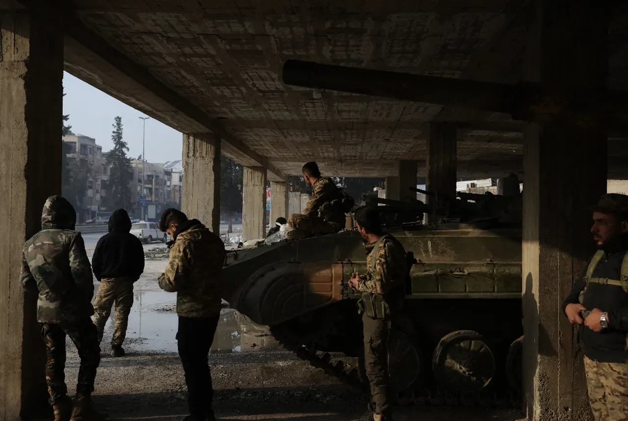 Şara, Suriyede YPG operasyonu sürerken Barzaniyi aradı: Verdiği mesaj dikkat çekti