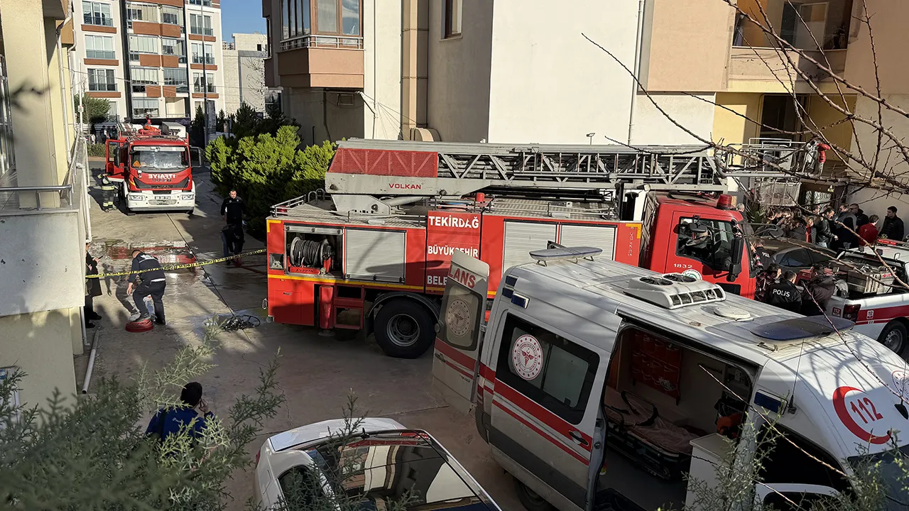 Yangın ihbarı cinayeti ortaya çıkardı! CHPli ismin annesi bıçaklanarak öldürüldü