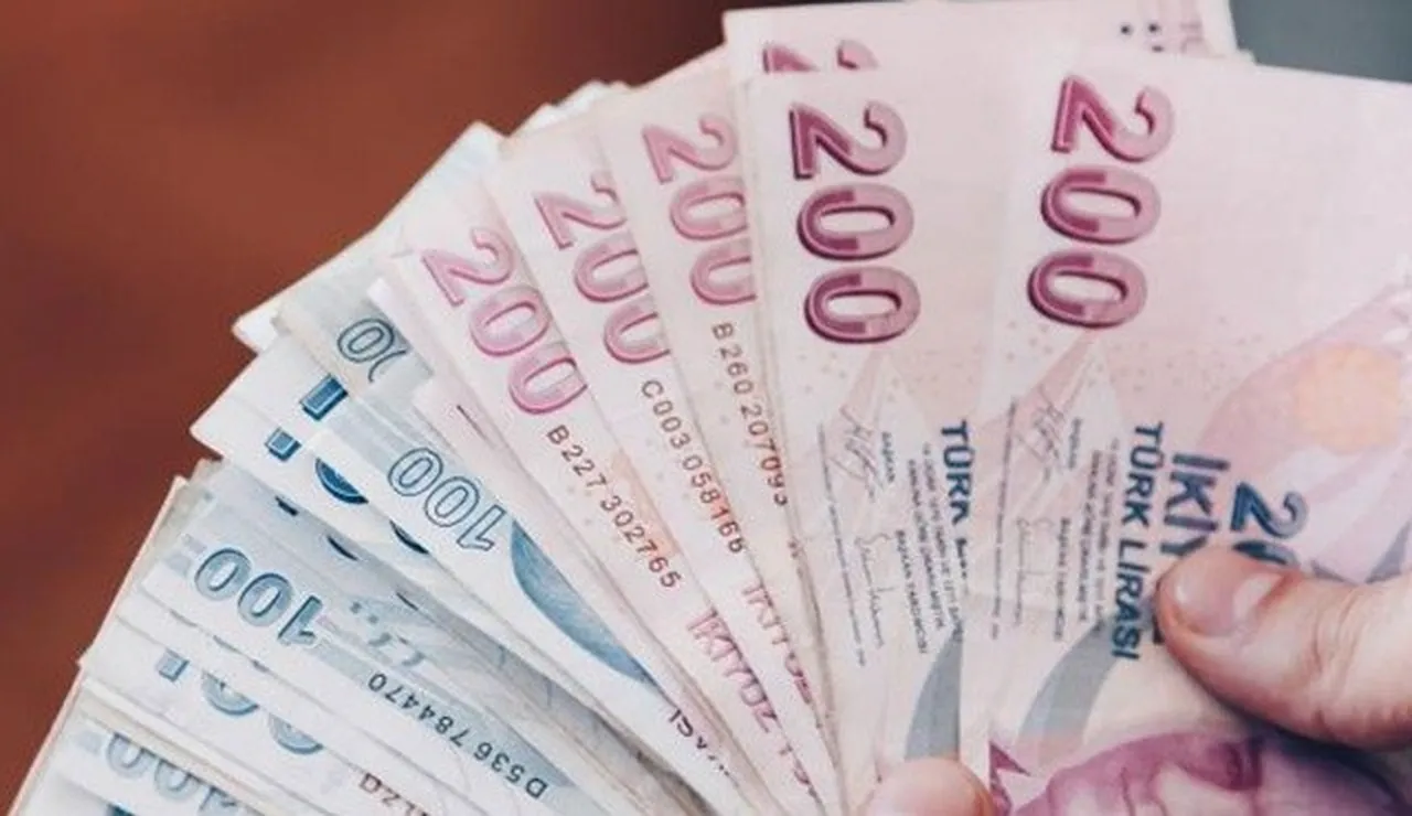 Zamlı maaş farkları ne zaman yatacak? 2026 zamlı maaş ödeme tarihleri