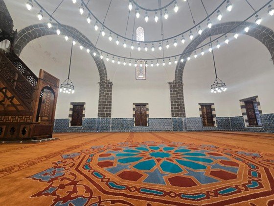 6 Şubat depremlerinde hasar gören 6 tarihi cami cemaatiyle buluşacak