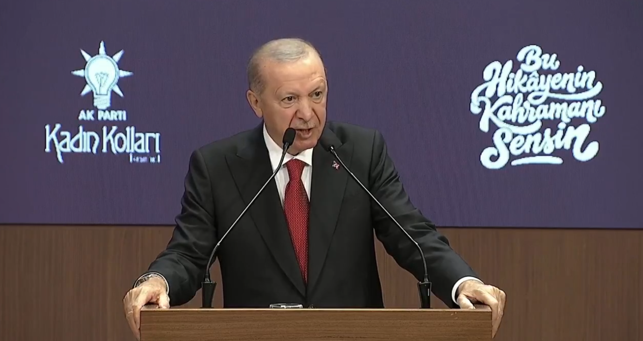 Cumhurbaşkanı Erdoğan'dan eleştirilere cevap: Münferit olaylar üzerinden partimize saldırıyorlar