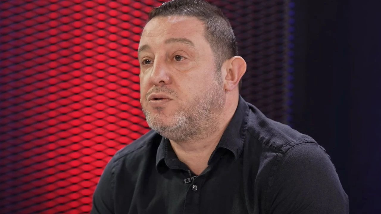 Nihat Kahveci, 1997-2002 ve 2009-2011 yılları arasında Beşiktaş forması giydi.