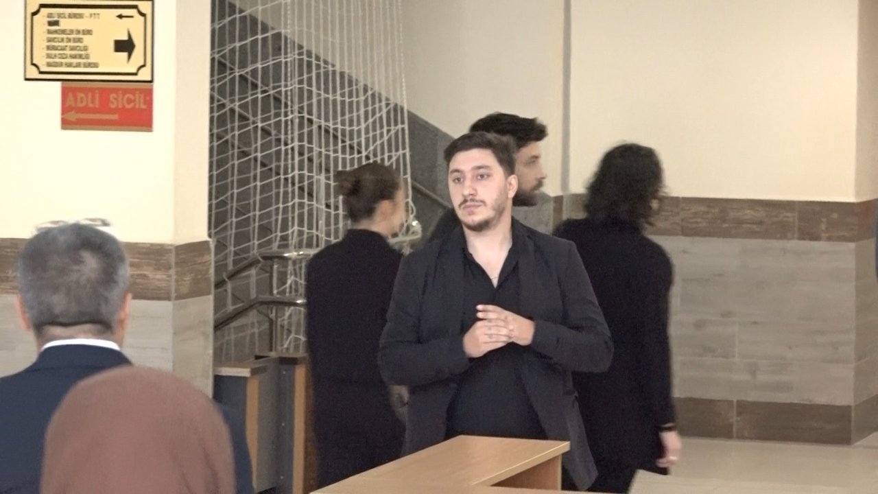Normal bir evlat değildi ... Şarkıcı Güllünün kardeşi duruşmada sert konuştu