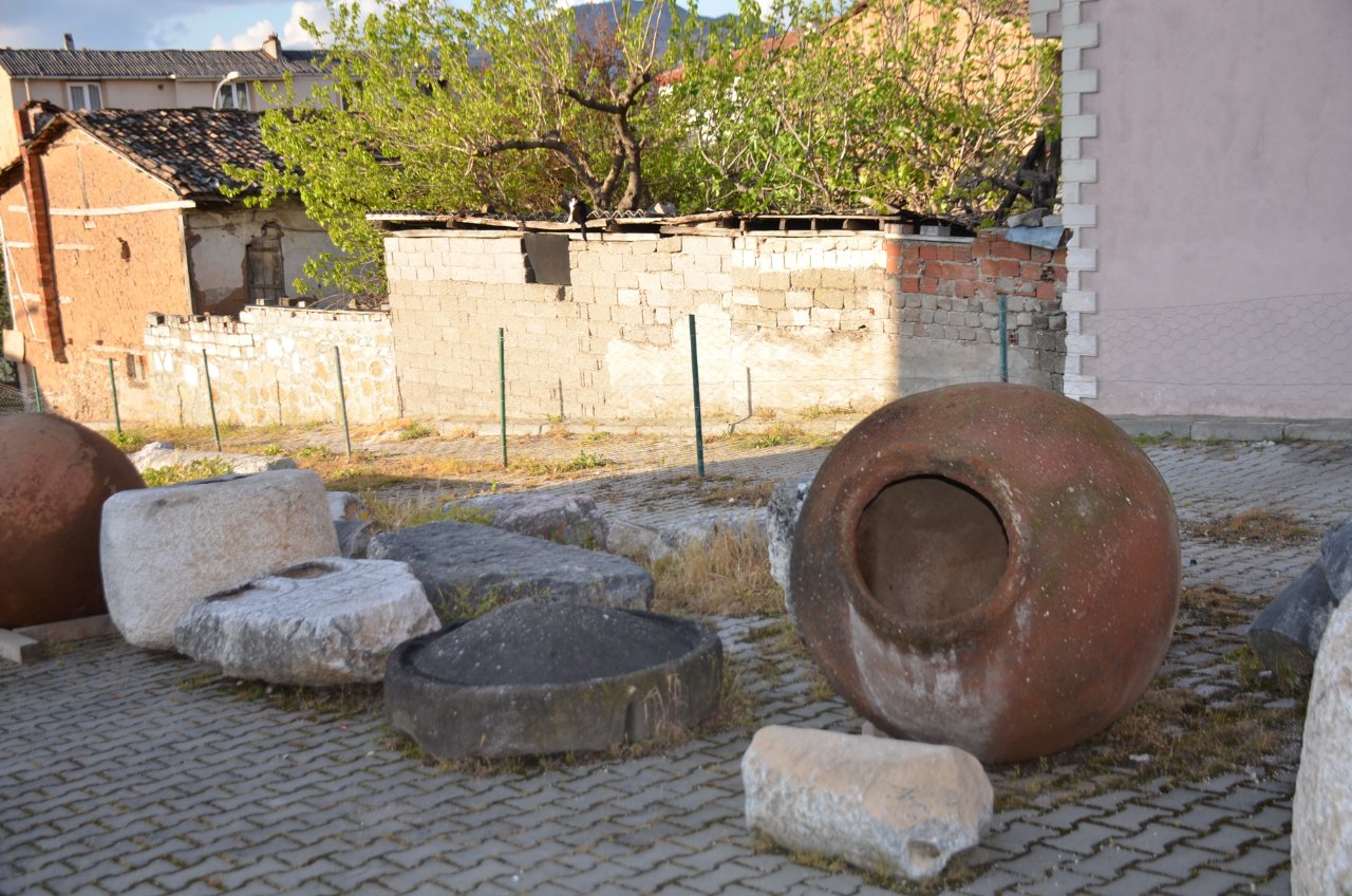 Yüksek Hızlı Tren hattı kazısından 1800 yıllık tarih çıktı
