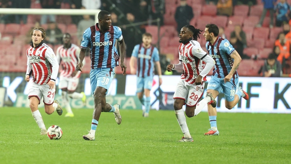 CANLI | Karadeniz derbisinde ilk 11ler belli oldu: Trabzonspor, Samsun deplasmanında galibiyet peşinde