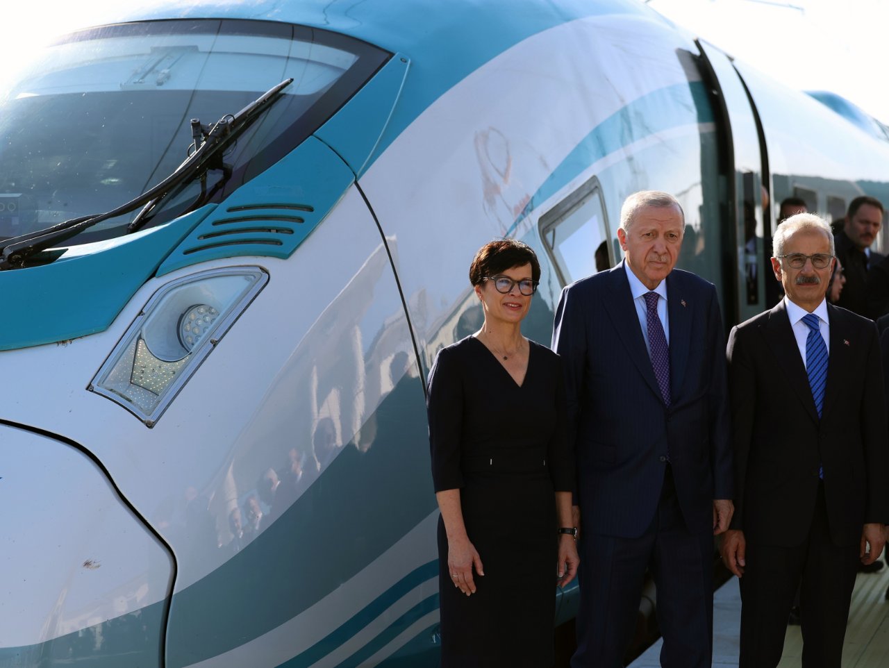 Cumhurbaşkanı Erdoğandan AB Komiseri Marta Kosa esprili cevap: “Biz buradayken korkmayın”