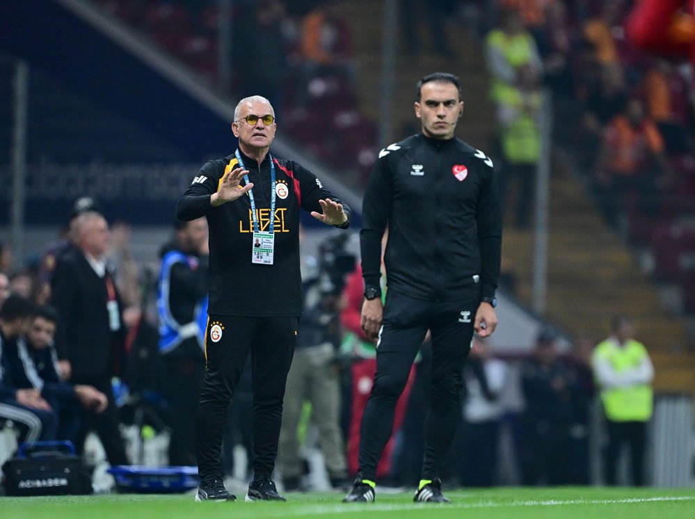 Galatasaray Yardımcı Antrenörü İrfan Saraloğlu