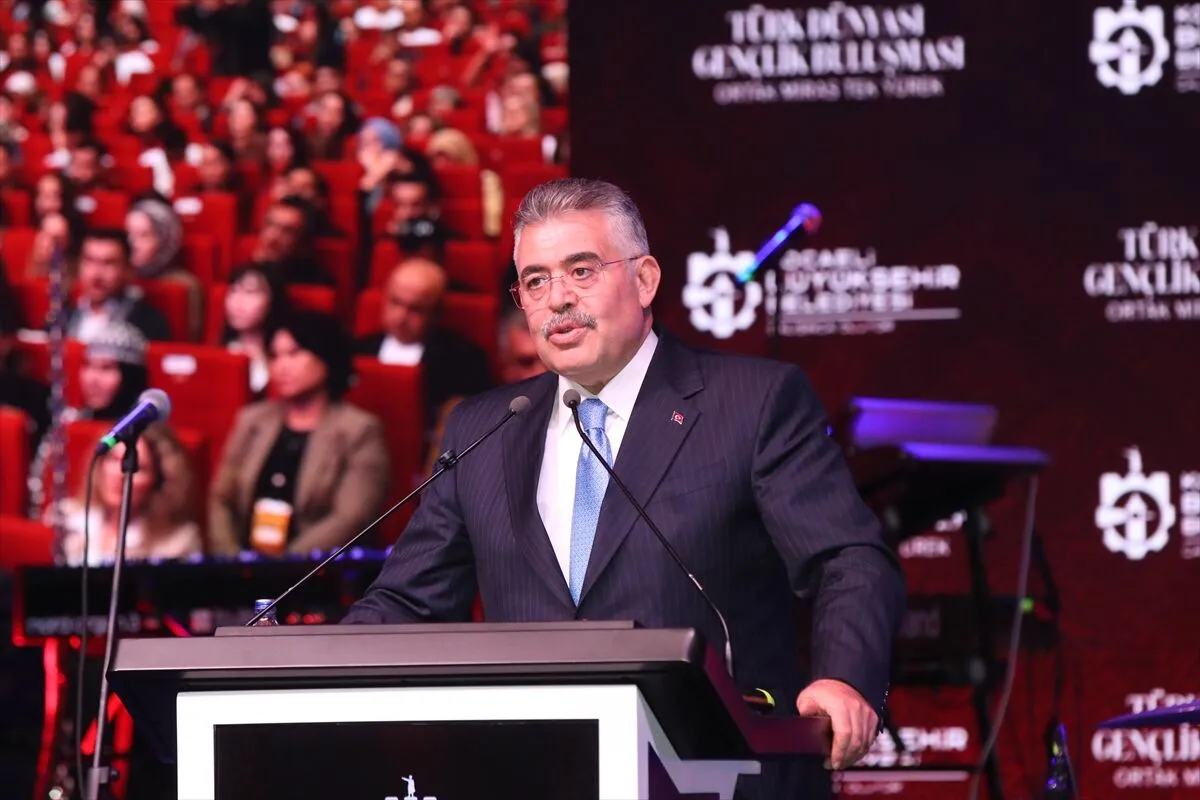 TBMM Güvenlik ve İstihbarat Komisyonu Başkanı ve AK Parti Kocaeli Milletvekili Veysal Tipioğlu