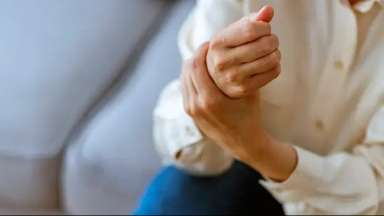 Uzmanından kritik uyarı! El ve parmaklarda uzun sürerse önemseyin 