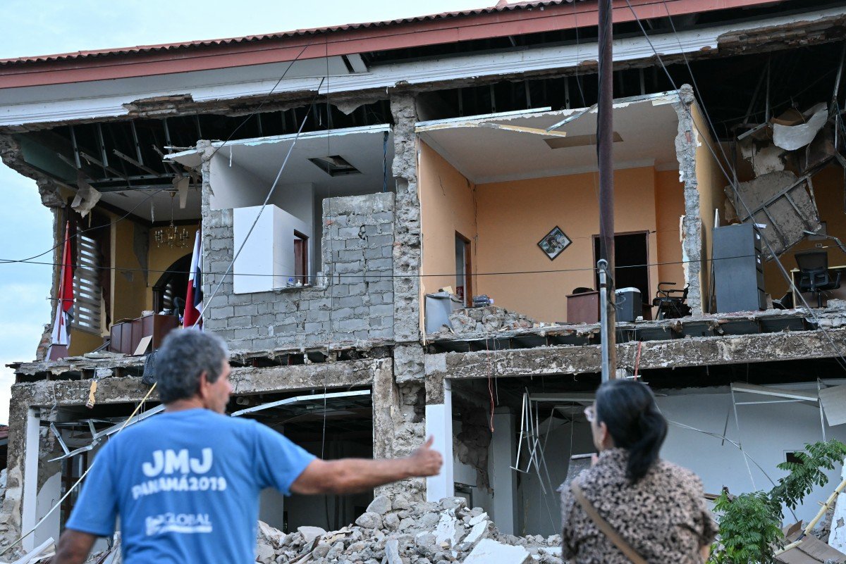 7,7'lik depremle sarsılan Panama'da acil durum ilan edildi: Hasarın boyutu ortaya çıktı