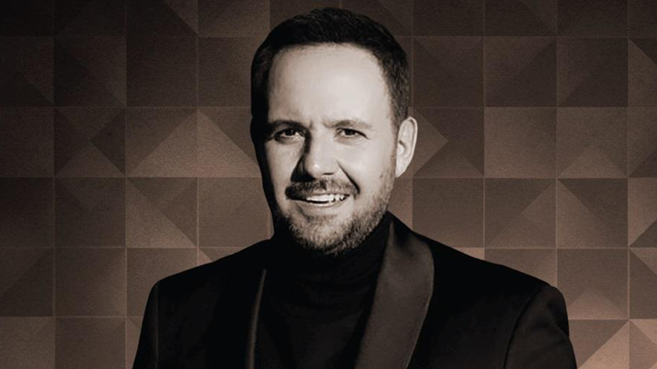 Acun Ilıcalı’dan İngiltere'de Türk sanatçıyla konser sürprizi
