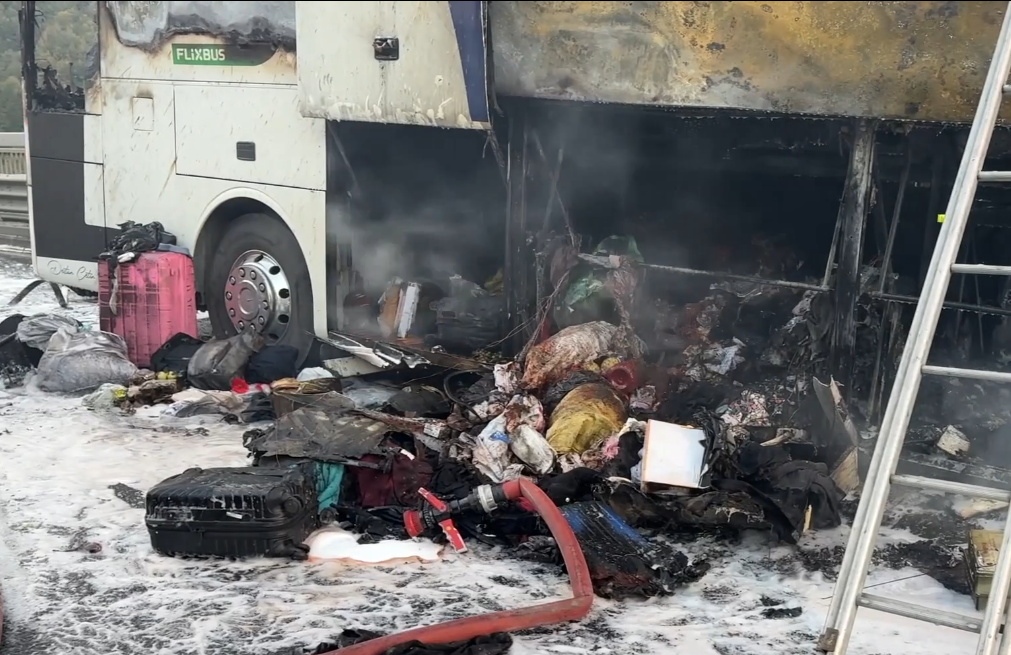 Bolu Dağı yolunda otobüs yangını: Seyir halindeyken alev aldı!
