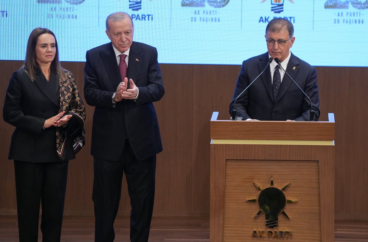 Cemil Tugay, AK Parti'ye geçtikten sonra ilk kez konuştu: Erdoğan'a çok güveniyorum