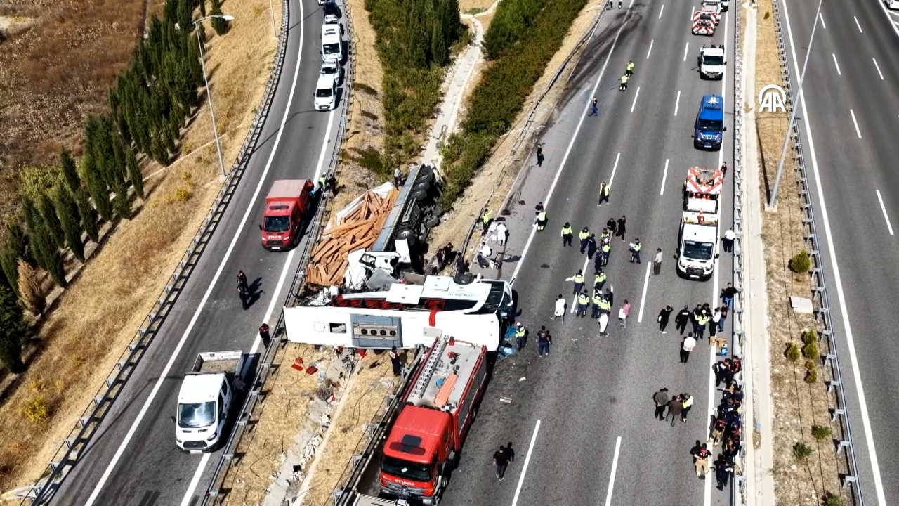 Kazadan önce böyle görüntülendi! Manisadaki faciaya karışan otobüsün son saatleri