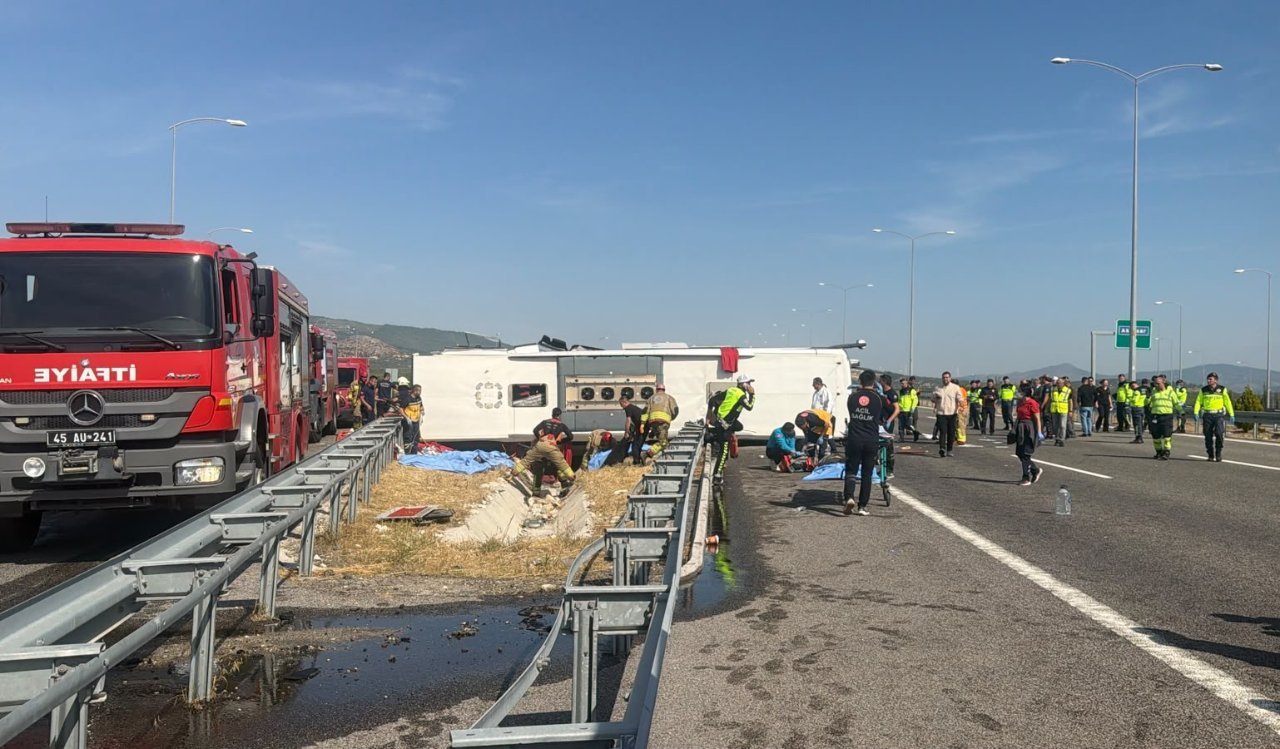 Manisa'daki kazanın dehşet anları kamerada! Ölen ve yaralananların kimlikleri belli oldu