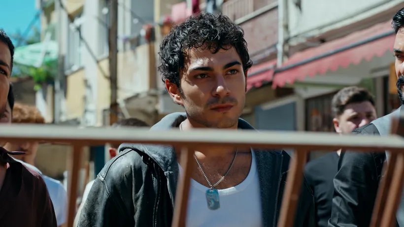 Altı Üstü İstanbul bugün var mı, 16. bölüm bu akşam yayınlanacak mı? Altı Üstü İstanbul Emir öldü mü?