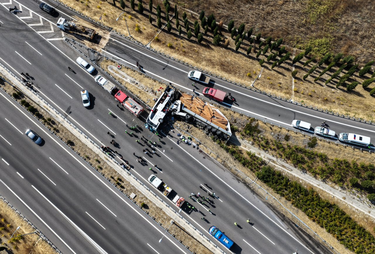 Bursa’nın acı günü: Otobüs faciasında hayatını kaybeden 11 kişiye veda