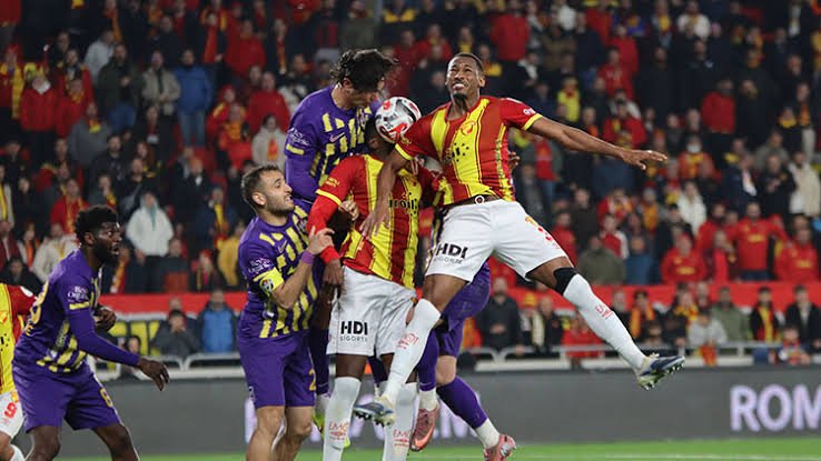 Eyüpspor Göztepe maçı hangi kanalda, saat kaçta nerede izlenir? İşte muhtemel 11ler!