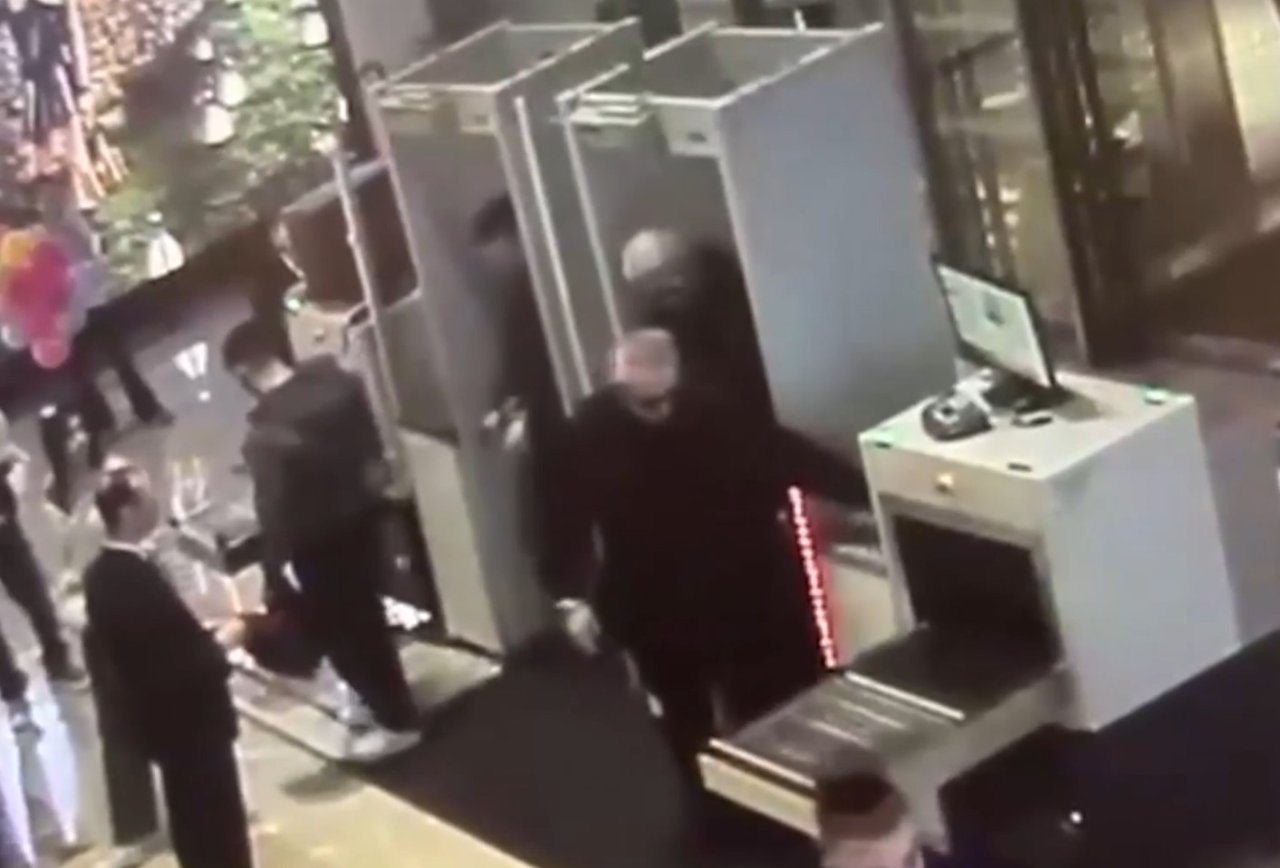 İstanbulun göbeğinde polis kılığında durdurup kaçırdılar! 6 kişi gözaltında