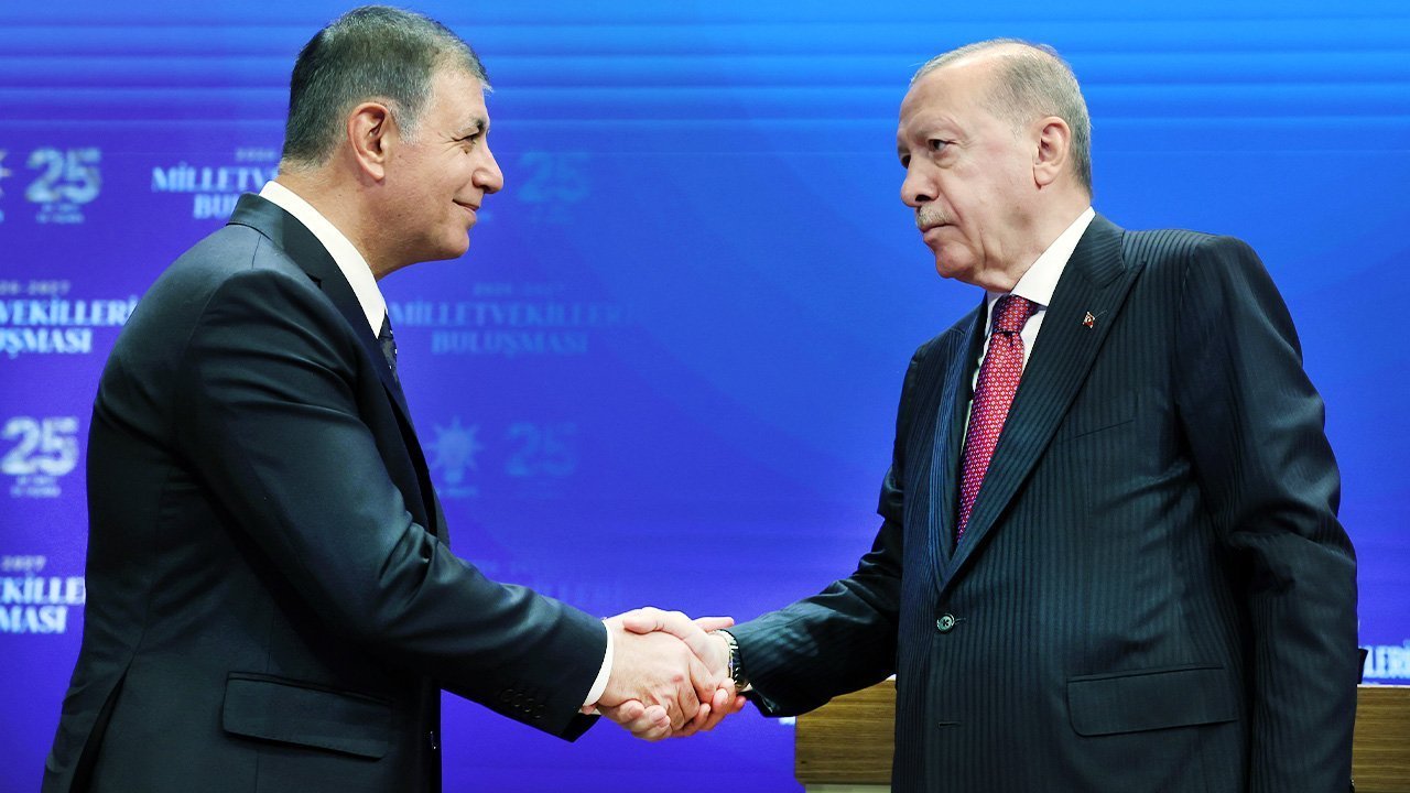 Bir büyükşehir daha AK Parti'ye geçiyor!