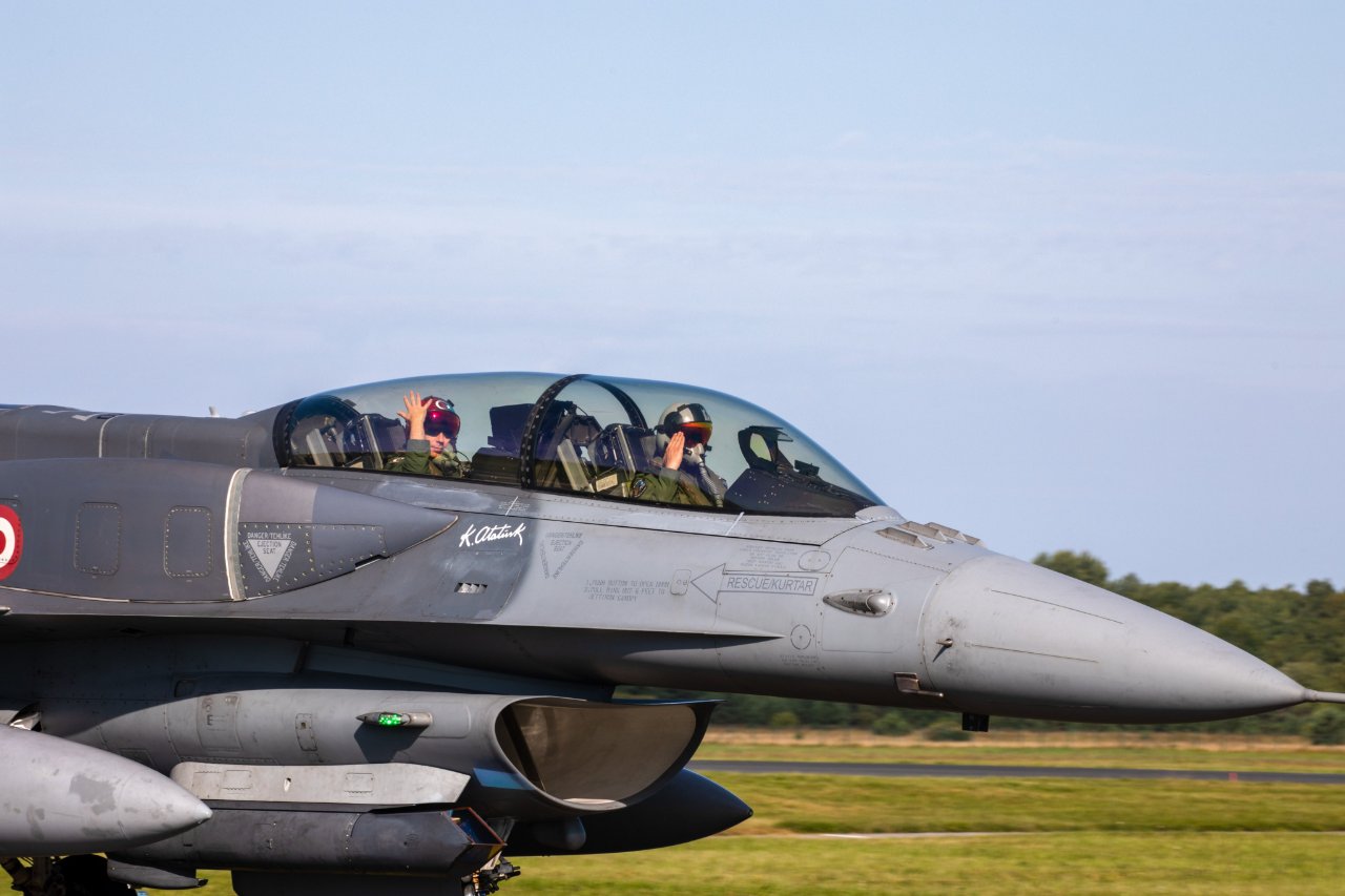 Türk F-16'ları için NATO'dan açıklama! Estonya teşekkür etti
