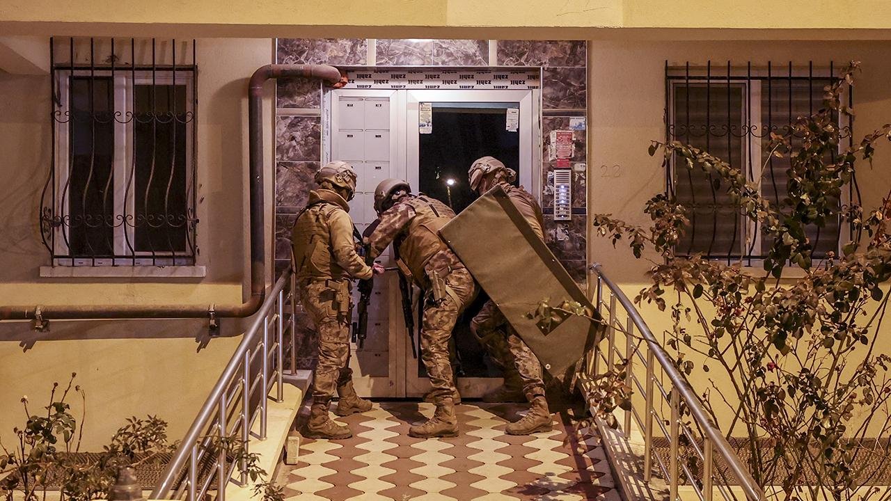 Ankarada uyuşturucu ve fuhuş operasyonu! 19 şüpheli gözaltına alındı