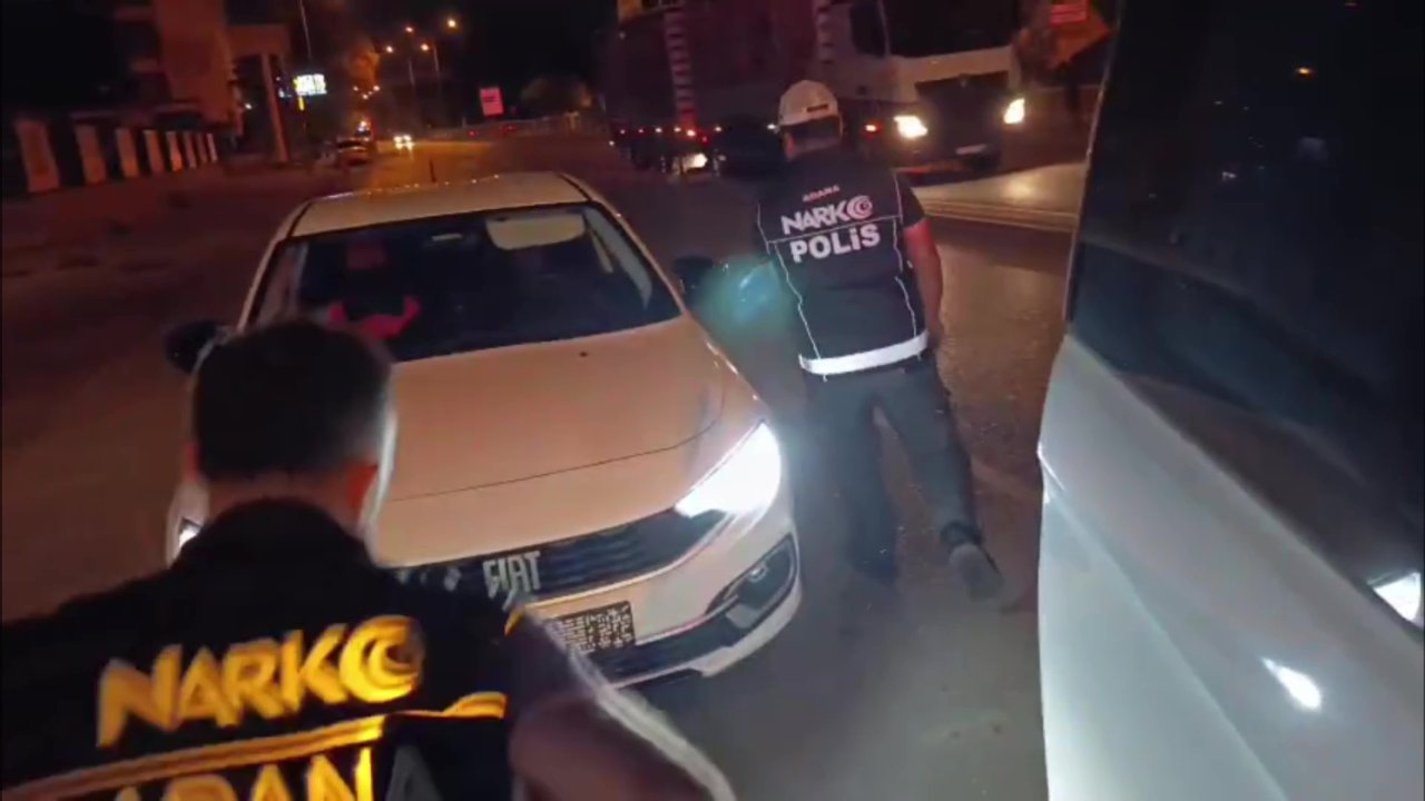 Aracından binlerce hap çıktı, savunması saç baş yoldurttu