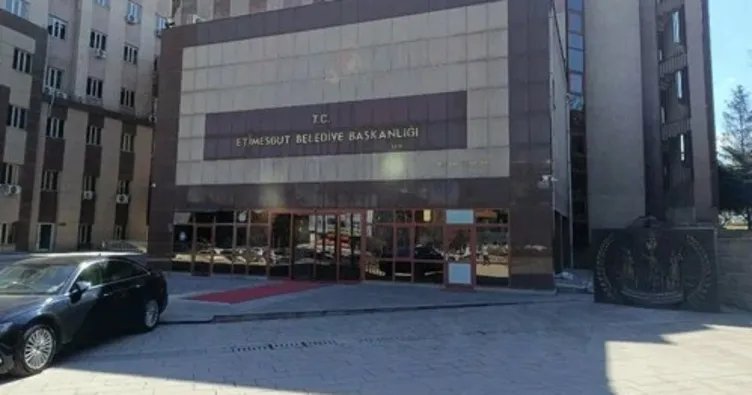 Etimesgut Belediyesine bir operasyon daha! İki başkan yardımcısı gözaltında