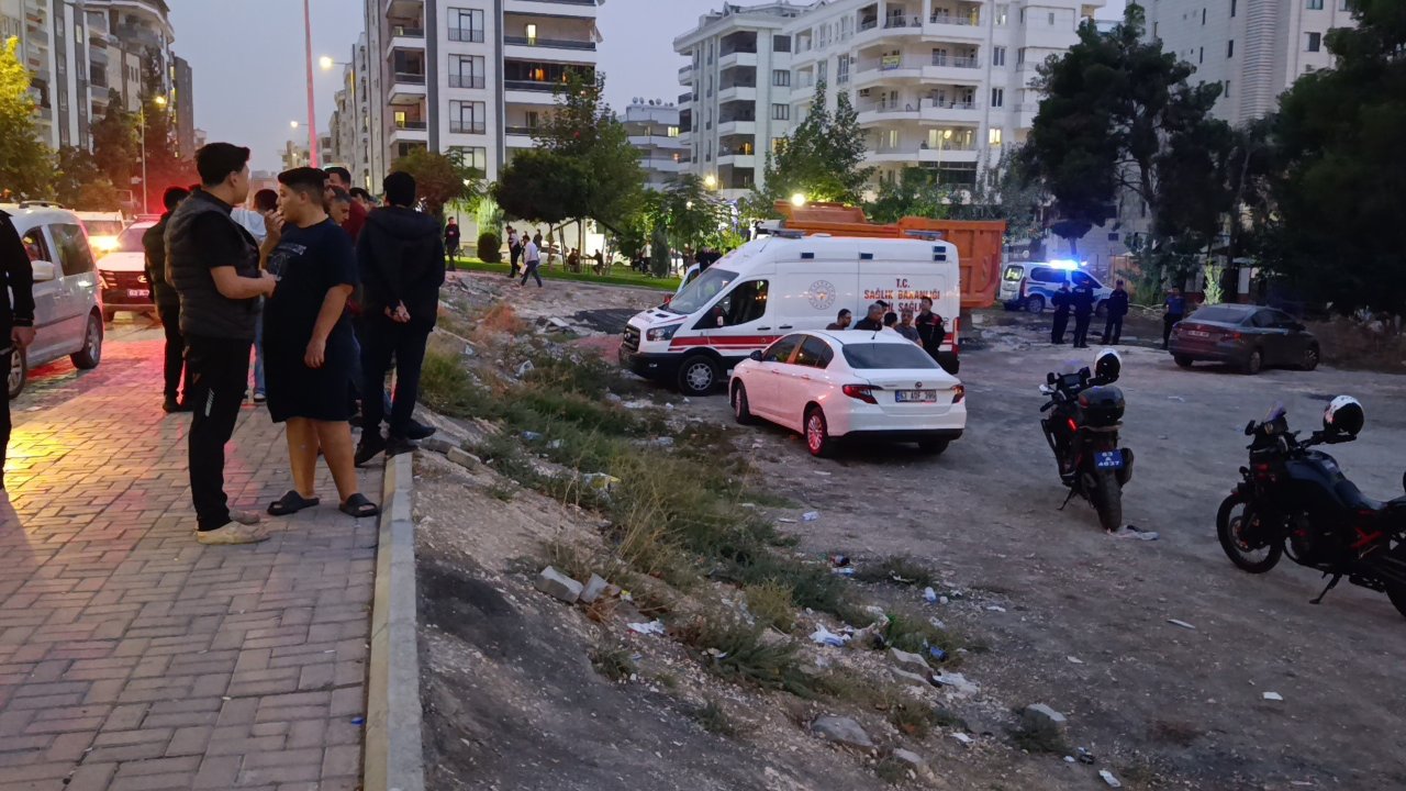 Firari şahıs polisle çatışmaya girdi! Bir de o anları kaydetmiş: Kendi silahıyla canına kıydı