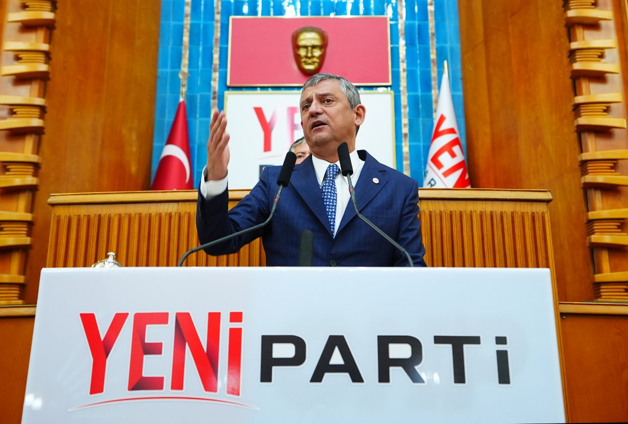 Hakaret üstüne hakaret! Özgür Özel bu kez de Cemil Tugay'a 'Namussuz' dedi