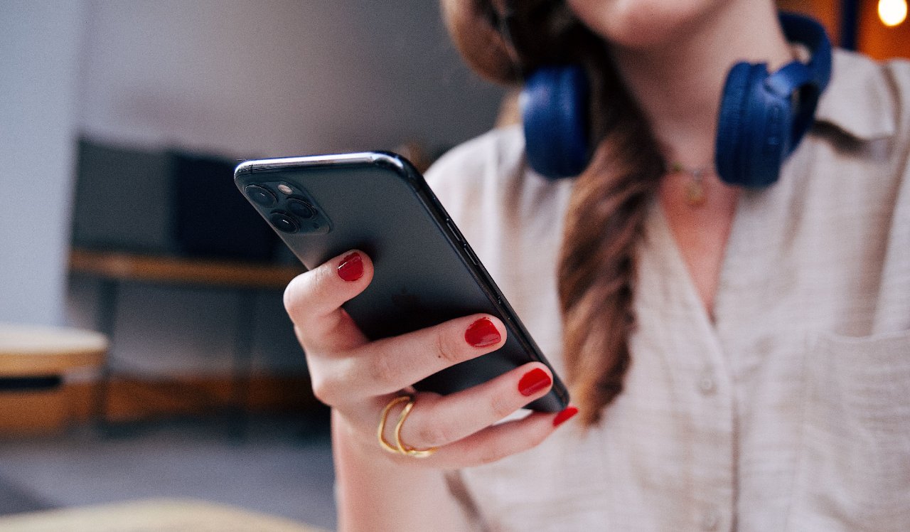 Ofise gitmeden yılda 7,8 milyon TL kazanıyor! Tek ihtiyacı telefon